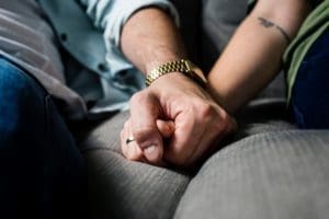 Accord sur la répartition des biens- L'arrangement concernant les biens des couples connus du public ou mariés avant 1974